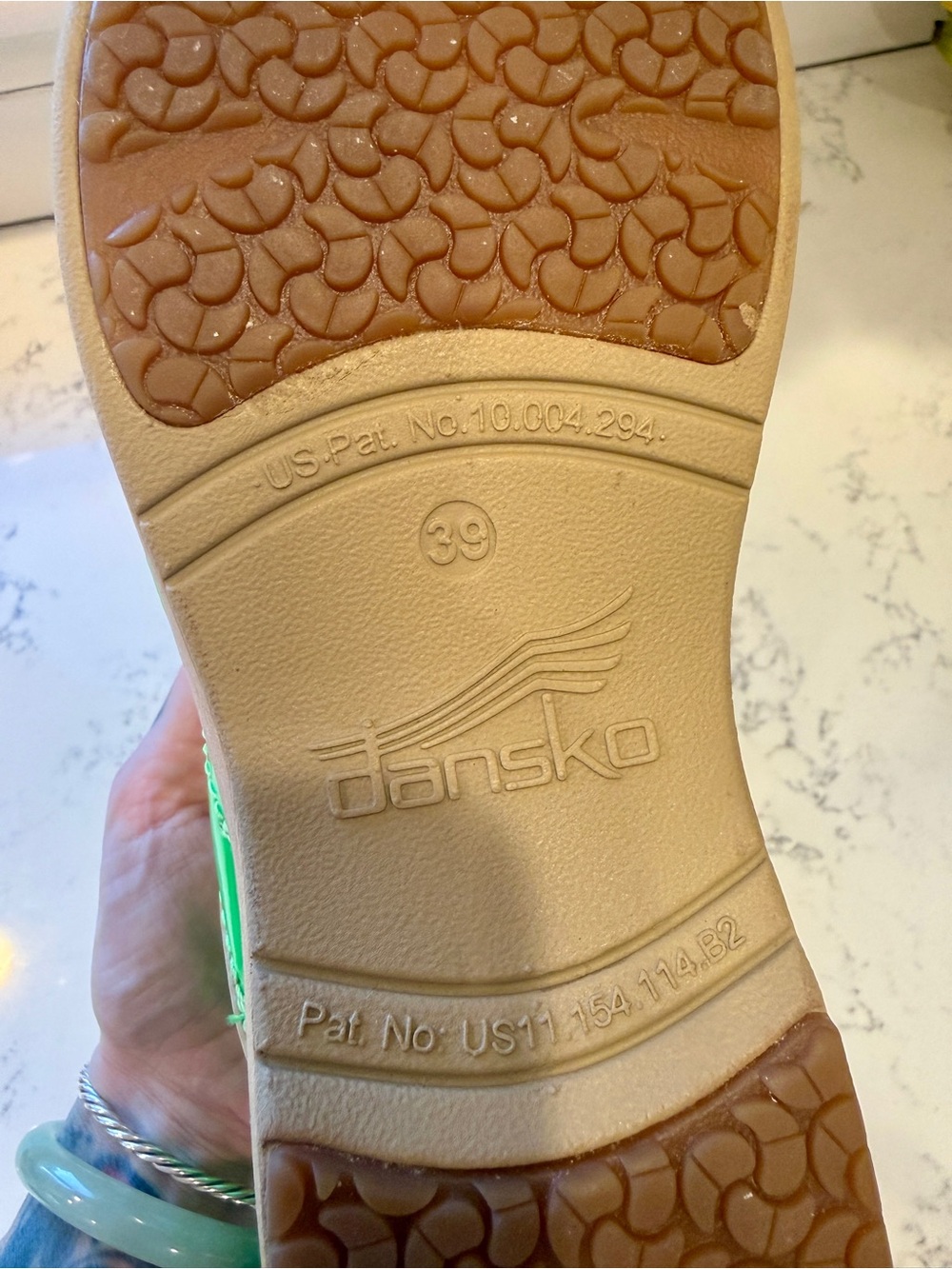 dansko professional XP 2.0 clogs - neon green patent leather 39 8-8.5 - Picture 8 of 9